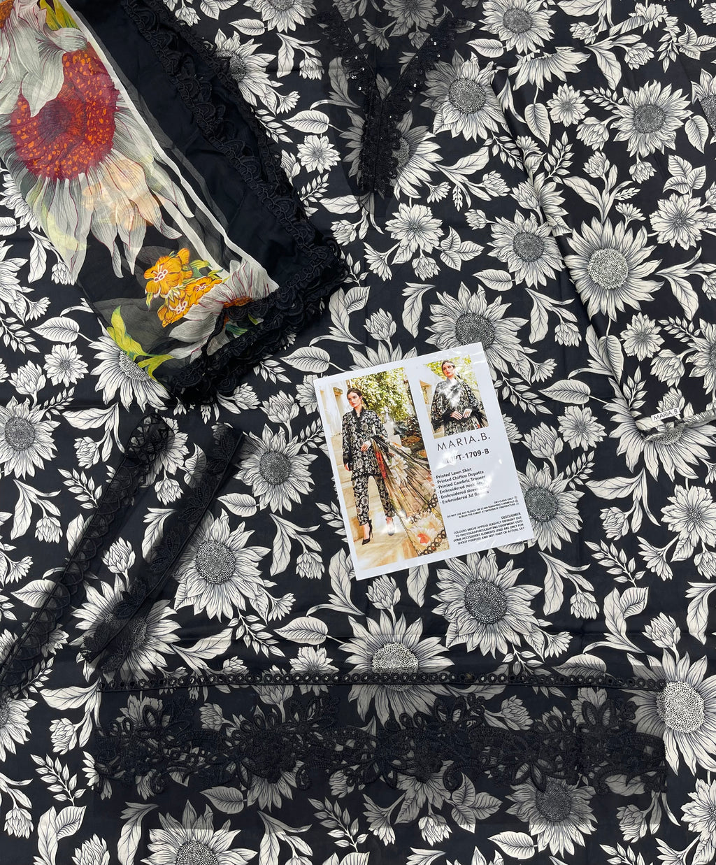 Maria B – Midnight Sunflower | Printed Lawn 3Pc