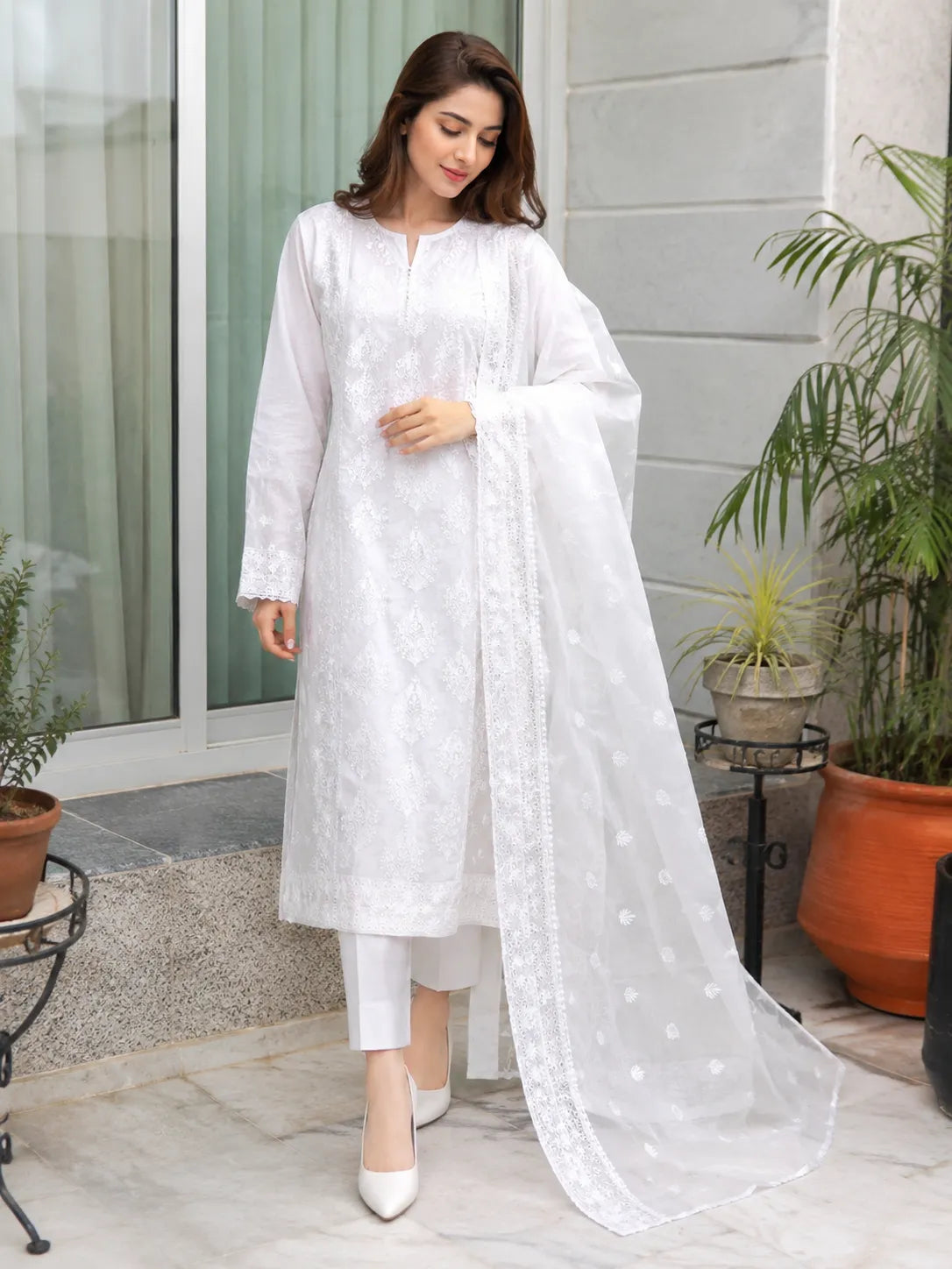 Qadri Arts – white Chikankari Elegance – 3PC