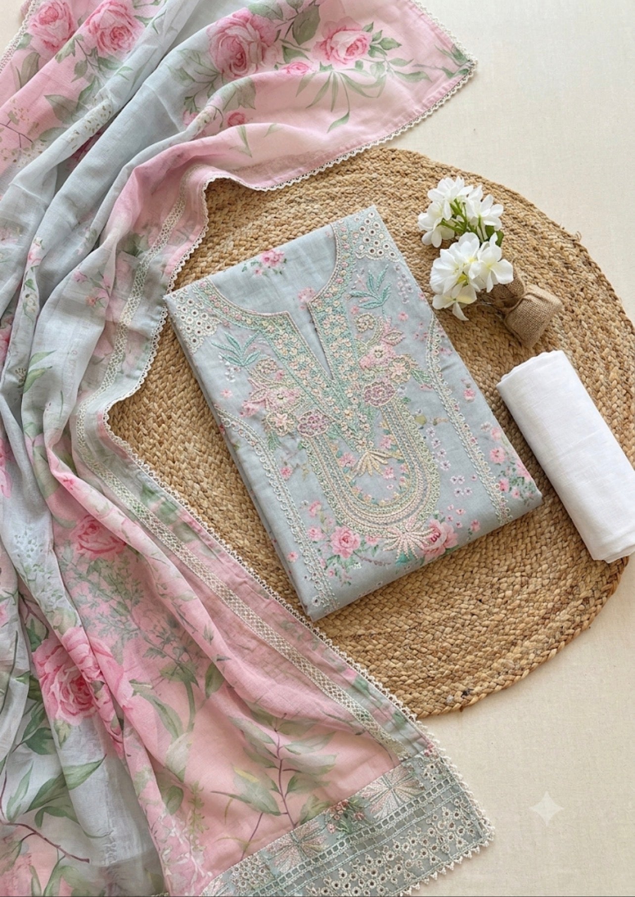Iznik- Blush Meadow Embroidered Lawn 3Pc