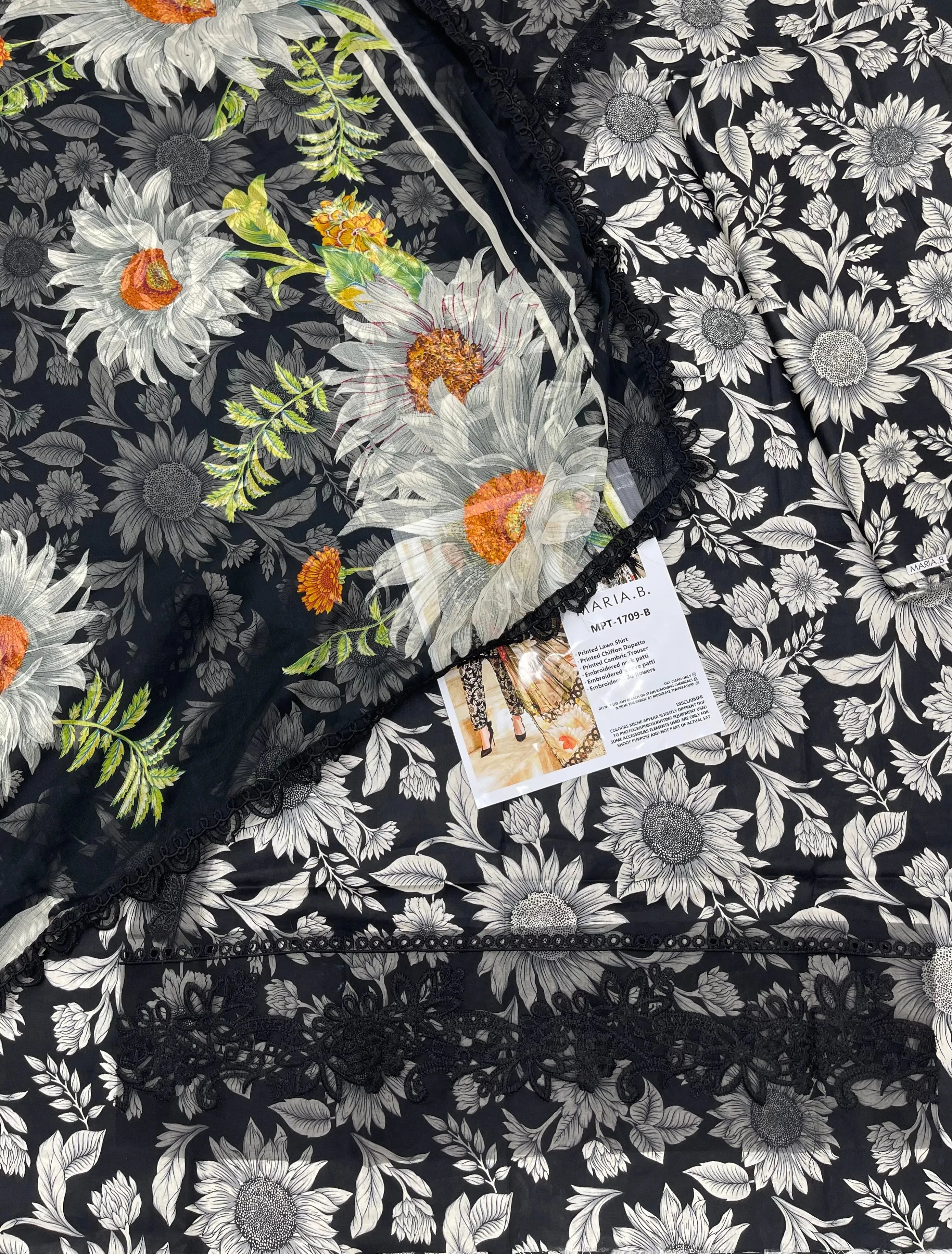 Maria B – Midnight Sunflower | Printed Lawn 3Pc