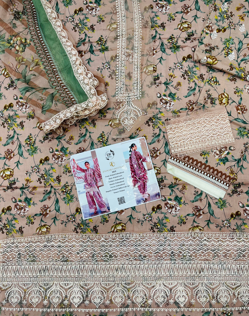 Zainab Chottani – Rose Petal Floral Embroidered Lawn – 3PC