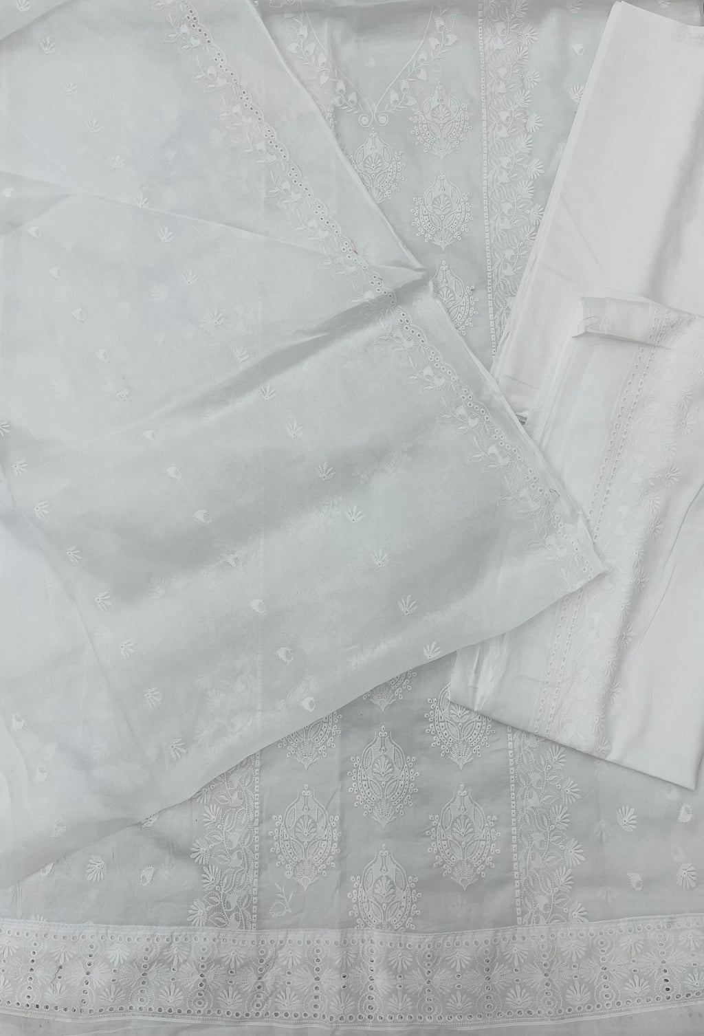 Qadri Arts – white Chikankari Elegance – 3PC