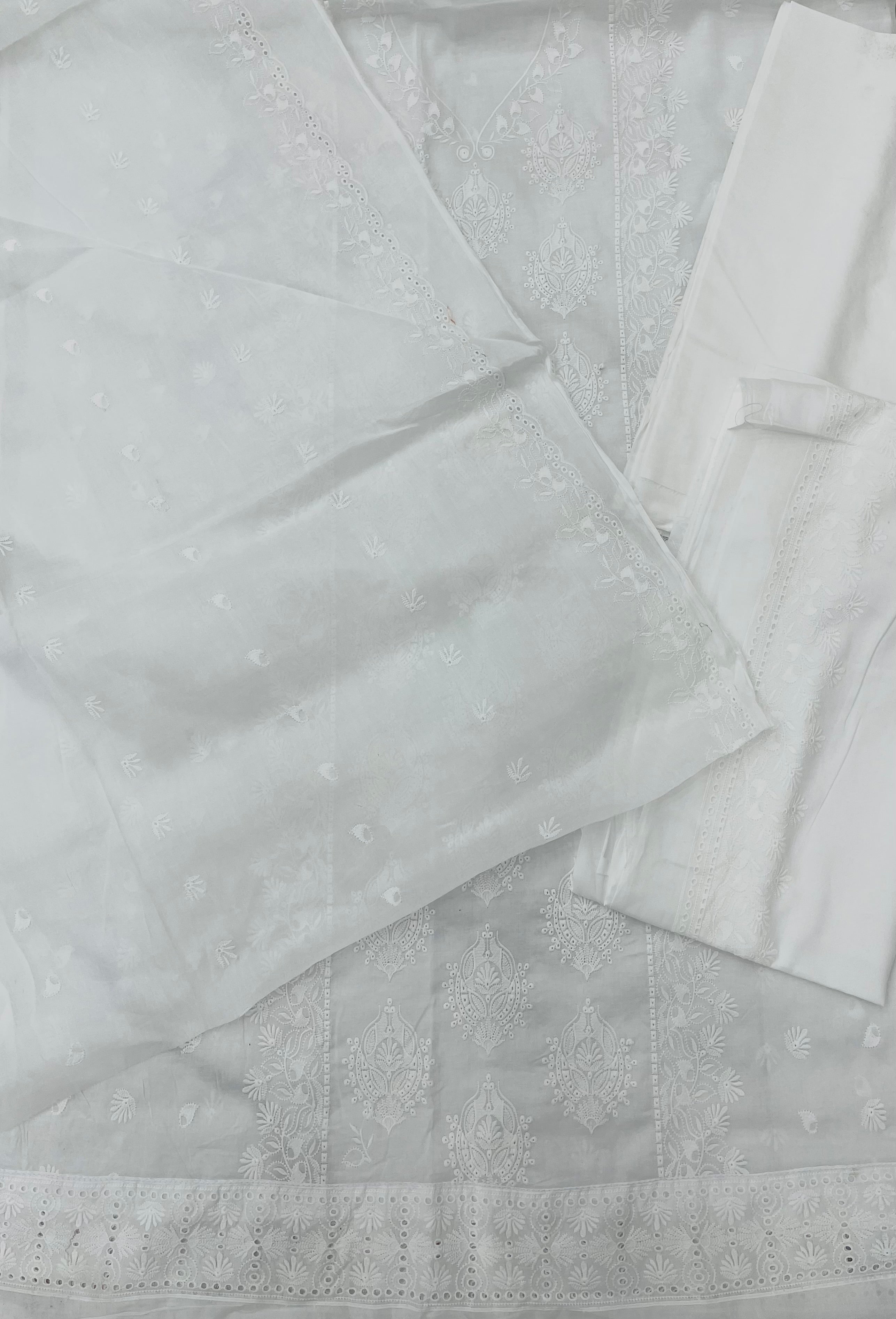 Qadri Arts – white Chikankari Elegance – 3PC