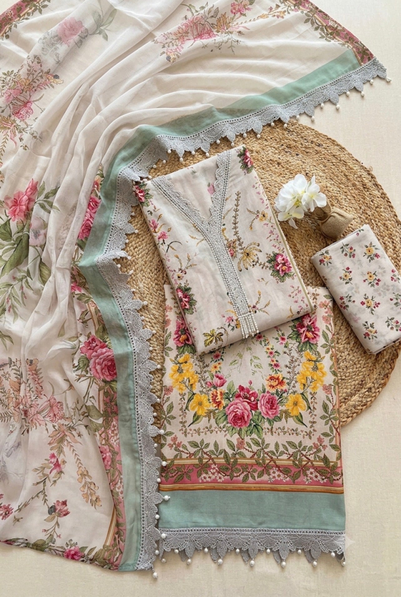 Maria B – Aqua Garden Floral Embroidered Lawn – 3PC