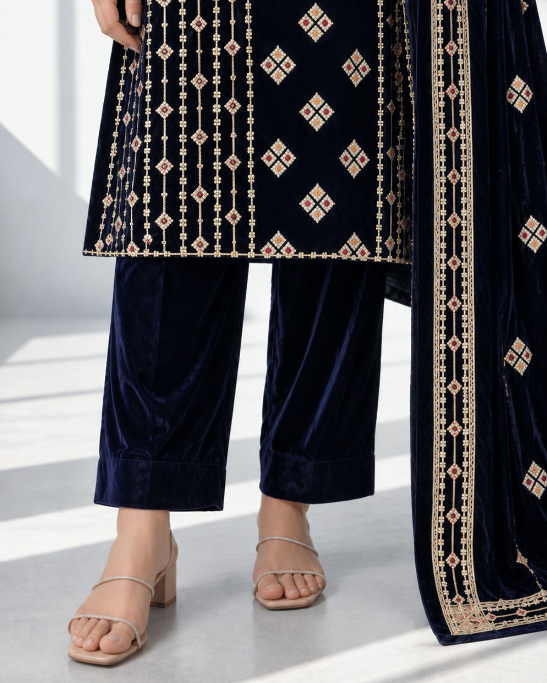 NAAZ — Embroidered Velvet 3Pc