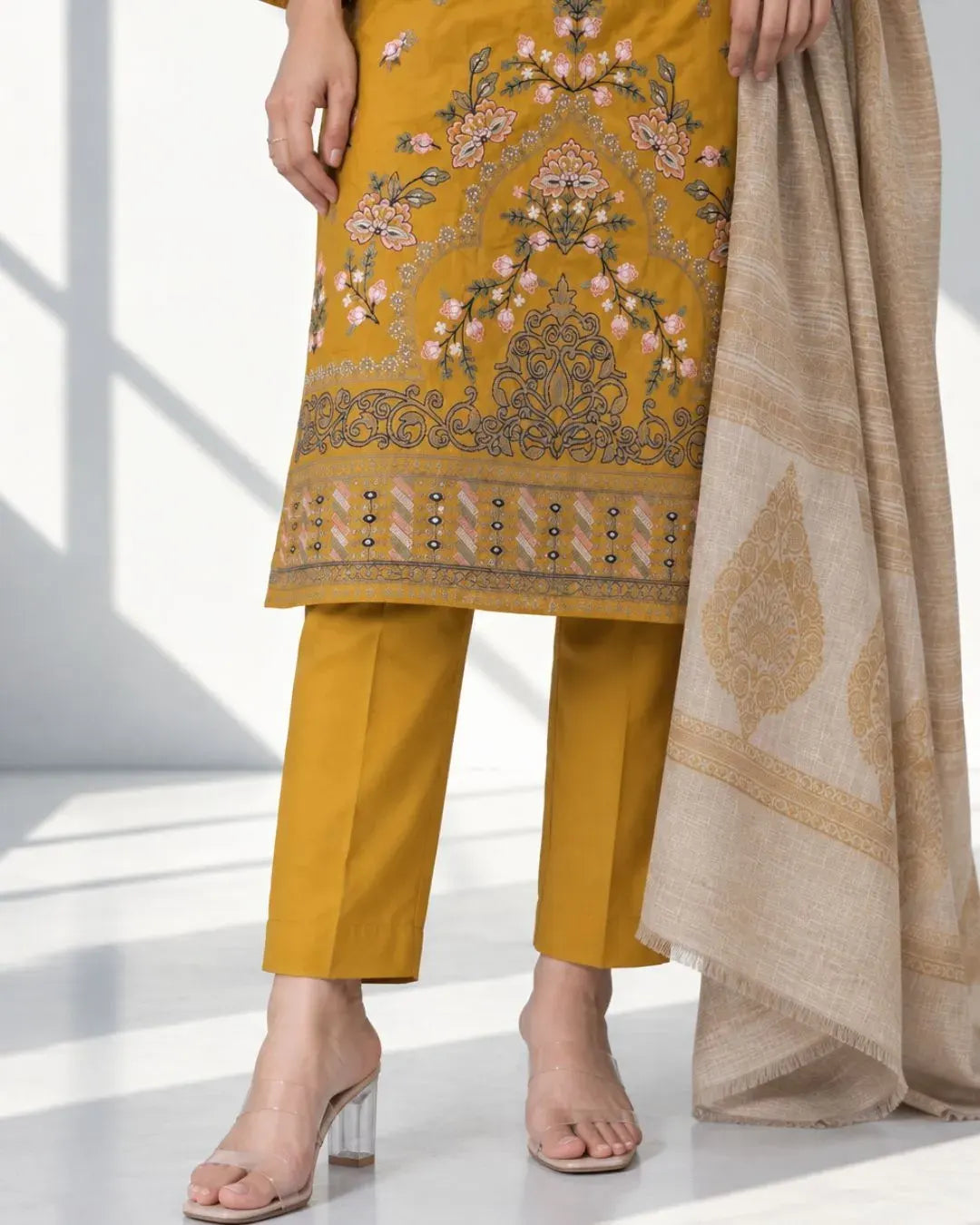 QURB — Embroidered Dhanak 3Pc