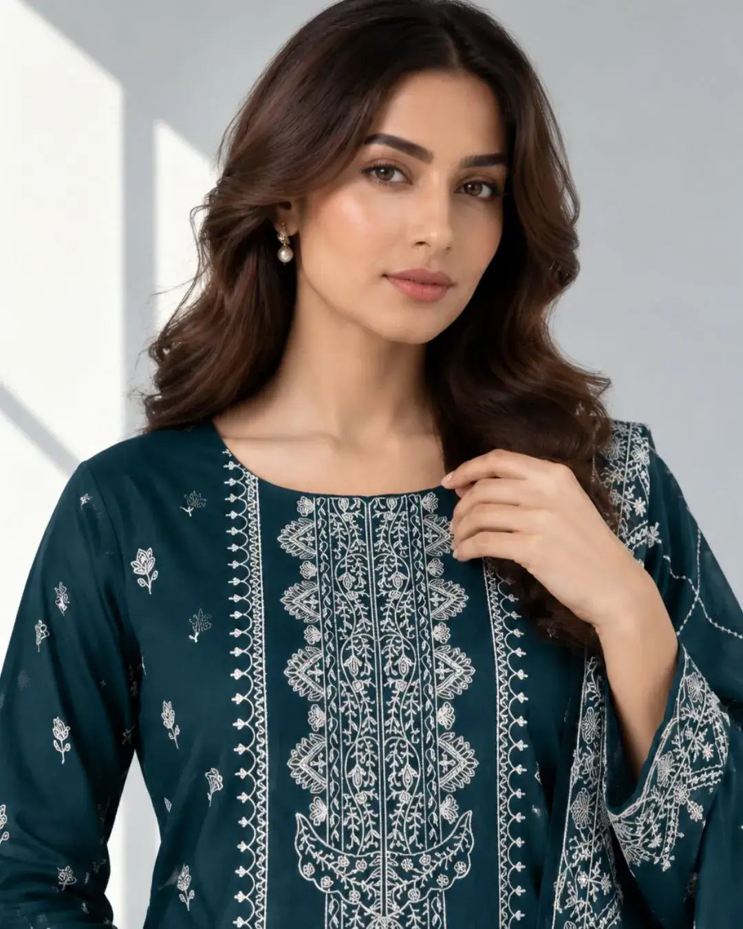 DIBAAJ — Embroidered Karandi 3Pc