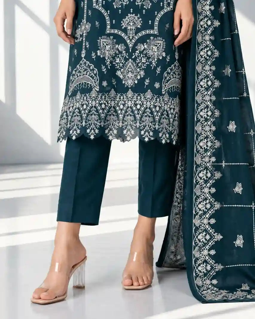 DIBAAJ — Embroidered Karandi 3Pc