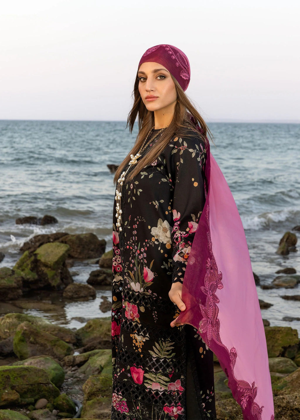 Crimson – Noir Amethyst Embroidered Lawn 3PC